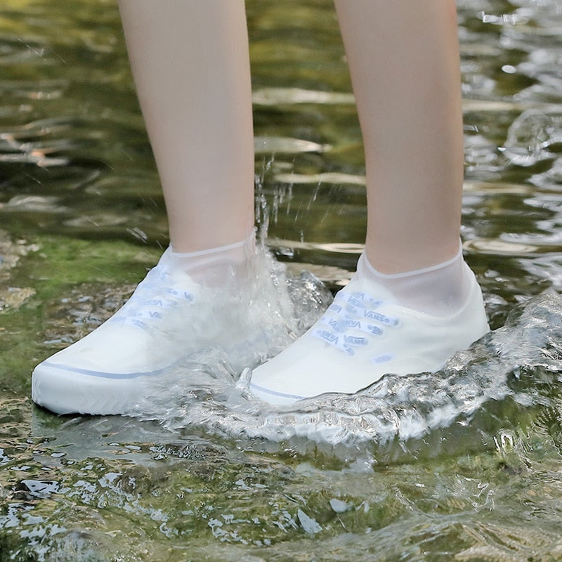 Capas reutilizáveis para sapatos de chuva à prova d'água de látex e antiderrapantes Galochas de chuva de silicone para adultos e crianças.